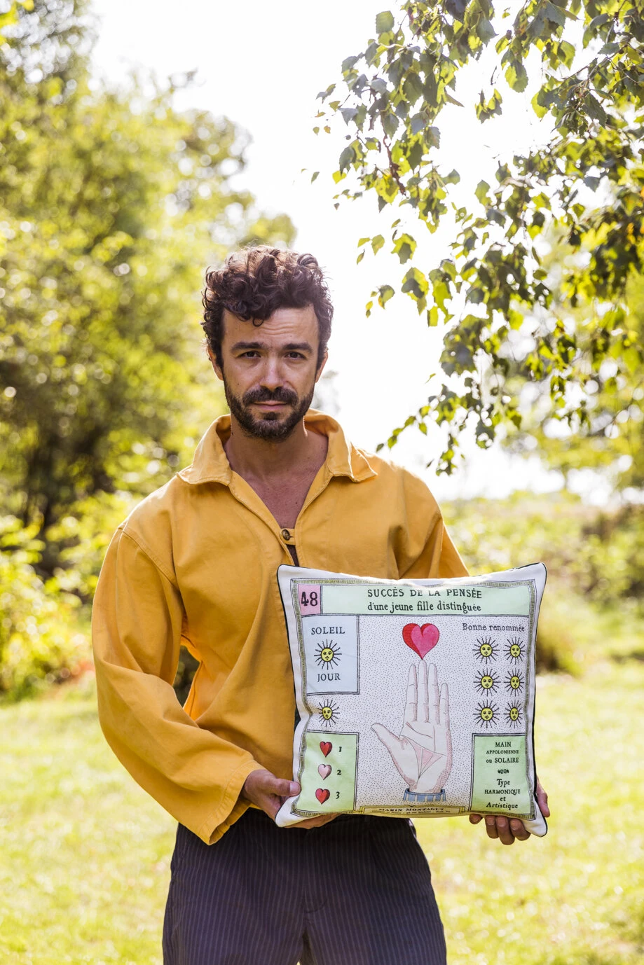 Coussin | COEUR SUR LA MAIN 3 Coussin | COEUR SUR LA MAIN – Image 3