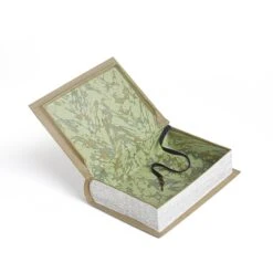 Livre à Secrets | CHÂTEAU AMOUR -Atelier Élégance Pas Cher Magasin SECRET BOOK INTERIOR 3