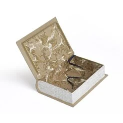 Livre à Secrets | LE CHAT -Atelier Élégance Pas Cher Magasin SECRET BOOK INTERIOR 4 5